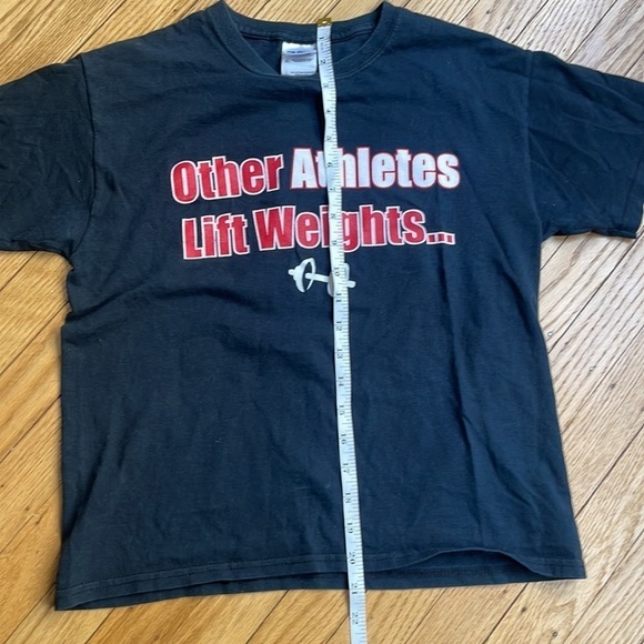 Gildan Cheerleaders Lift Athletes Graphic Tee Black Red White L Gym Cheer Y2K - Picture 2 of 4